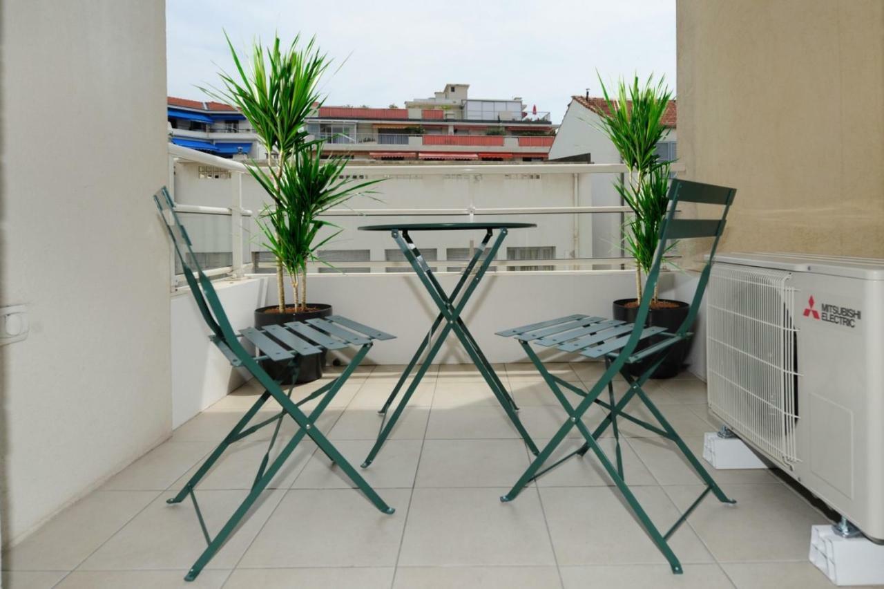 ניס Mini Suite Othello - Five Stars Holiday House מראה חיצוני תמונה