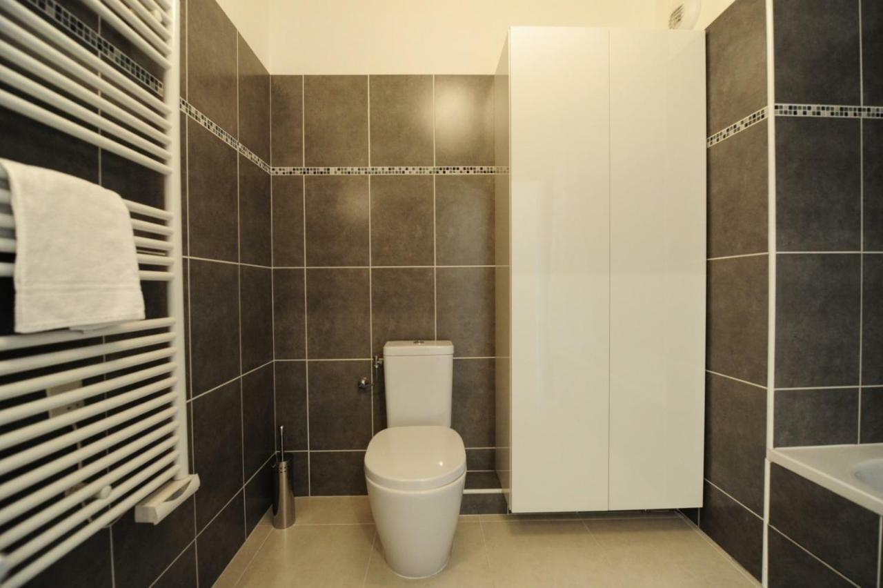 ניס Mini Suite Othello - Five Stars Holiday House מראה חיצוני תמונה